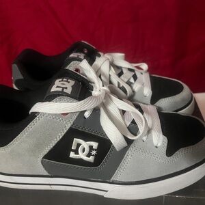 Size 10 DC sneakers with box included